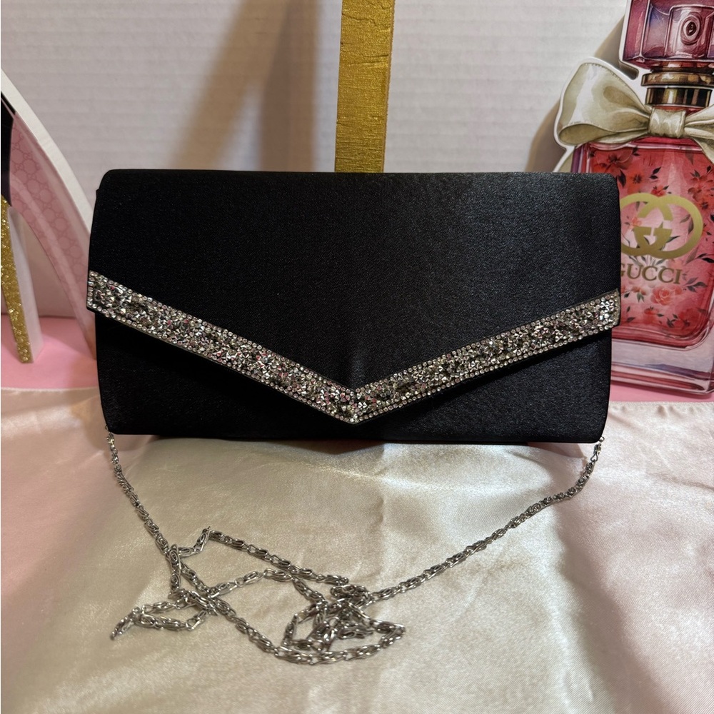 Elegant Black Clutch with Silver Chain